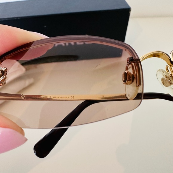 CHANEL VINTAGE SUNGLASSES crystal CC’s - Picture 10 of 16